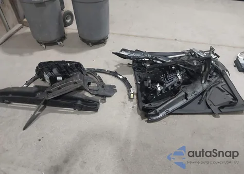 2021 BMW X5 Phev xDrive45E z USA, uszkodzony, nr VIN 5UXTA6C07M9E13190